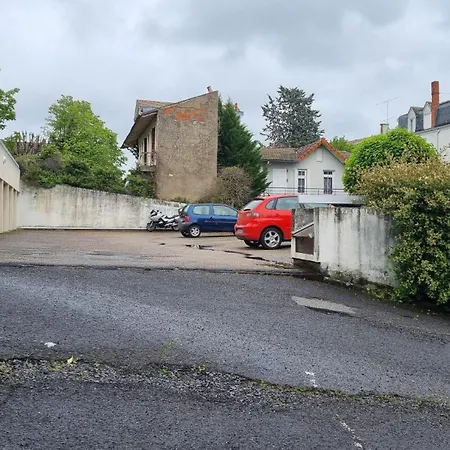 O Repos - - Parking - 1 Lit - 2 Pers